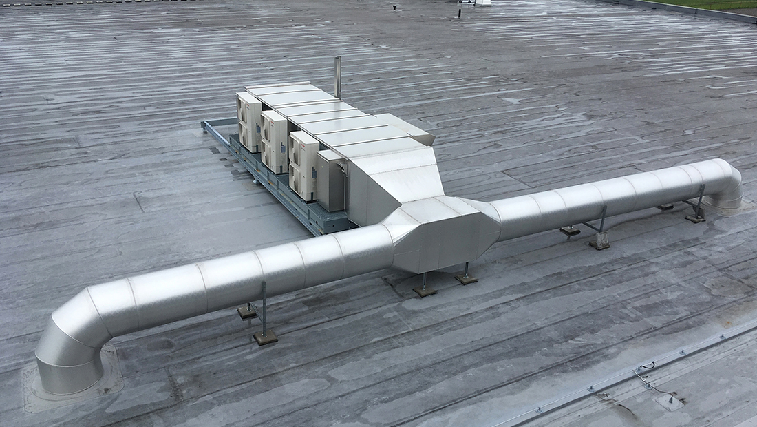 L’unité, y compris les pompes à chaleur, est entièrement assemblée et testée dans notre usine, après quoi elle est livrée « Plug & Play ».
