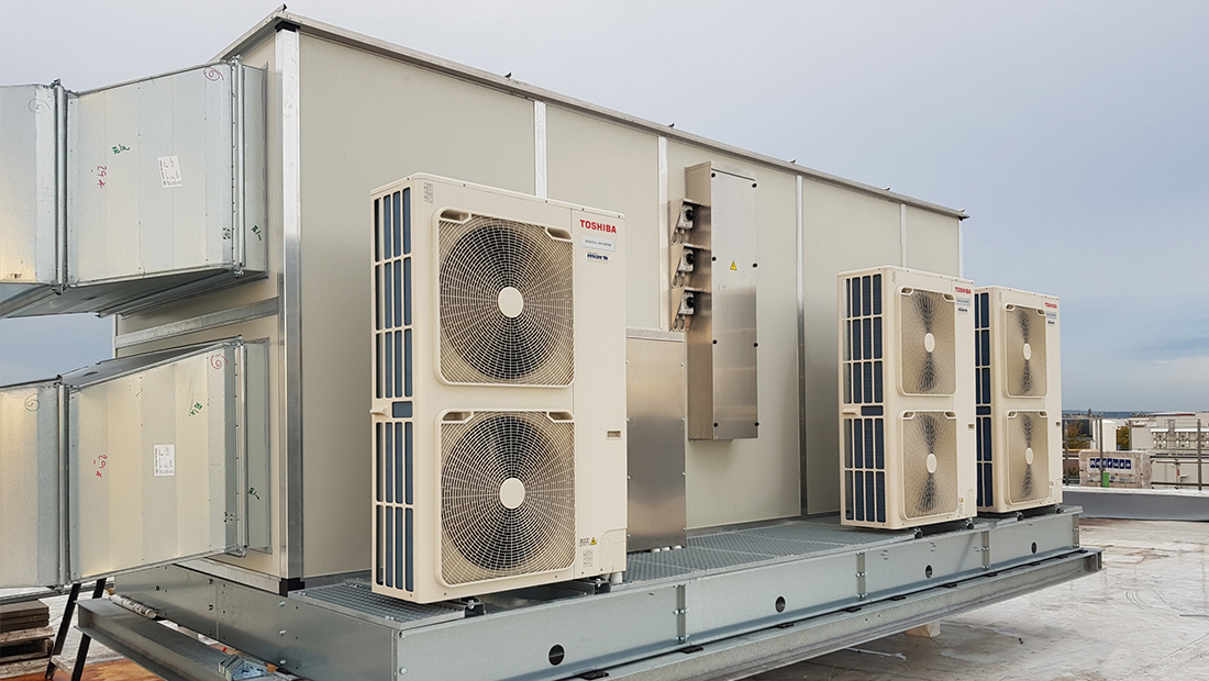 Si vous souhaitez réaliser votre propre contrôle, nous pouvons câbler les centrales de traitement d’air en interne jusqu’à une boîte à bornes.