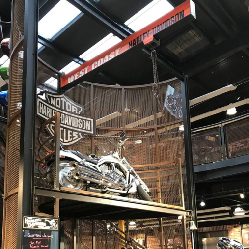 Les show-rooms de West Coast Motors chauffés par des panneaux radiants