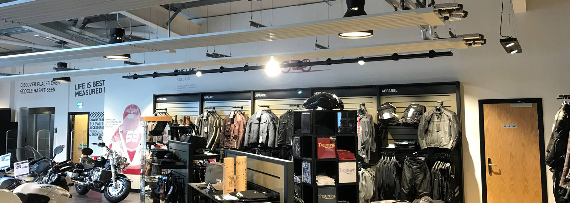 Les show-rooms de West Coast Motors chauffés par des panneaux radiants